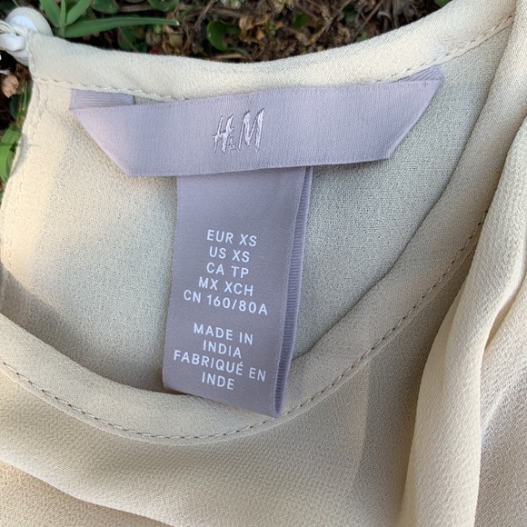 H&M Beige Crepe Pleated Detail Midi Dress - Picture 6 of 10